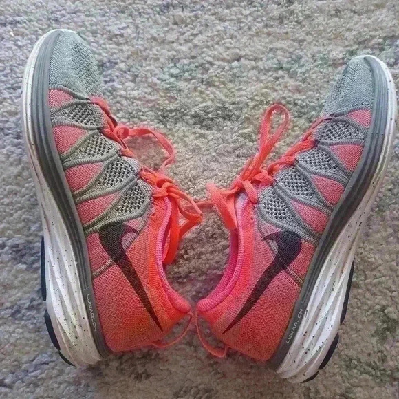 Nike Women’s Gray & Pink Flyknit Lunar 2 Lightweight Running & Training Shoe 7.5 - Picture 8 of 16